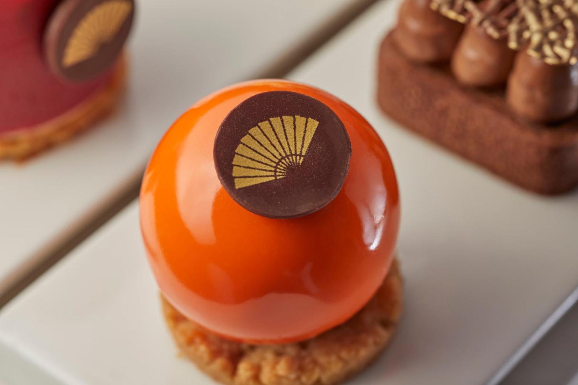 Mandarin Oriental, Santiago Hotel Eksteriør billede A dome dessert