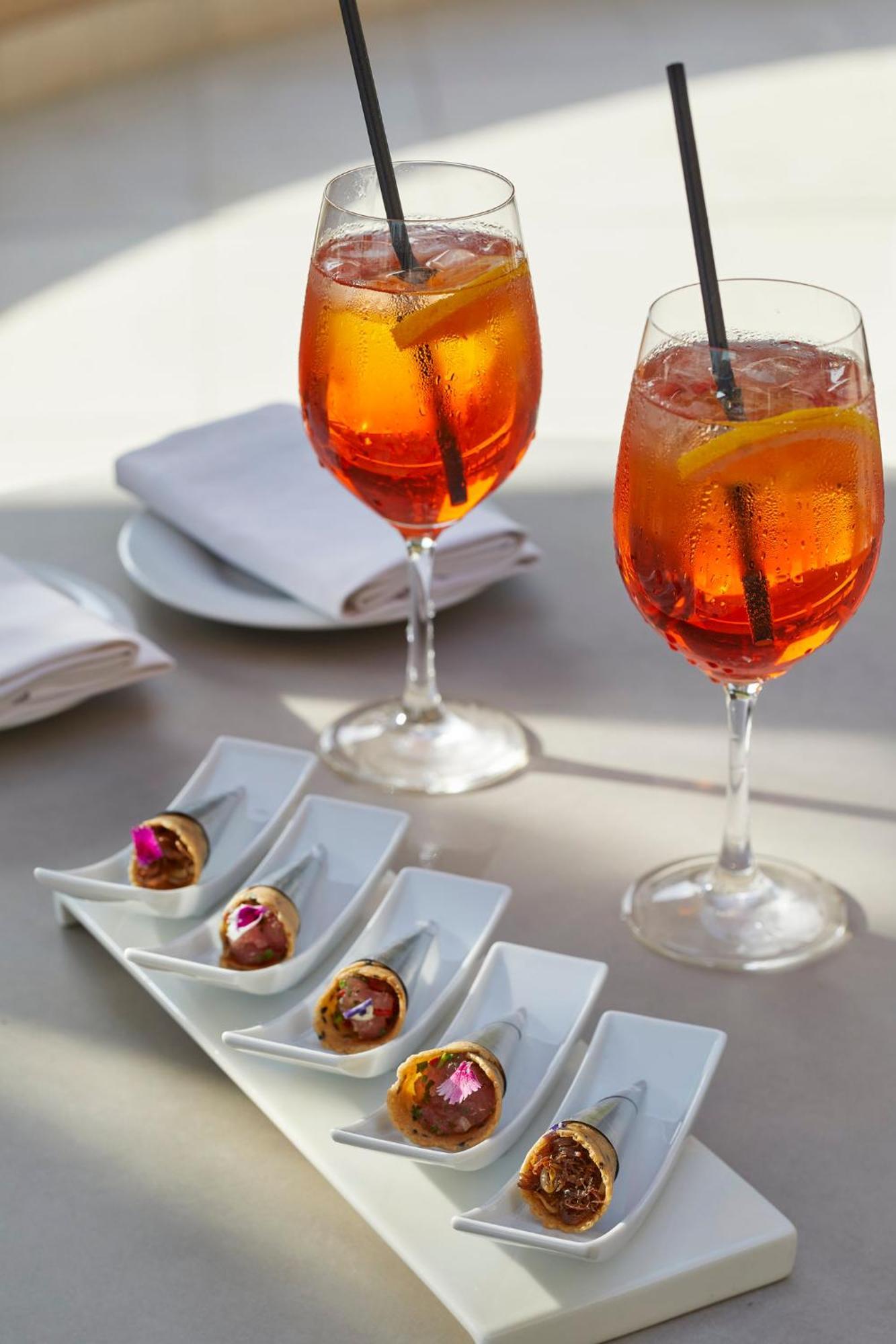 Mandarin Oriental, Santiago Hotel Eksteriør billede Aperol Spritz