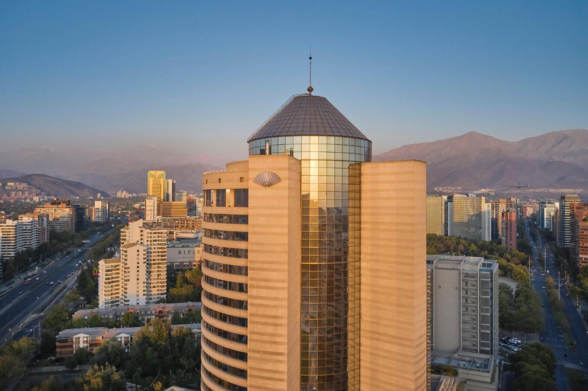 Mandarin Oriental, Santiago Hotel Eksteriør billede The hotel in 2018