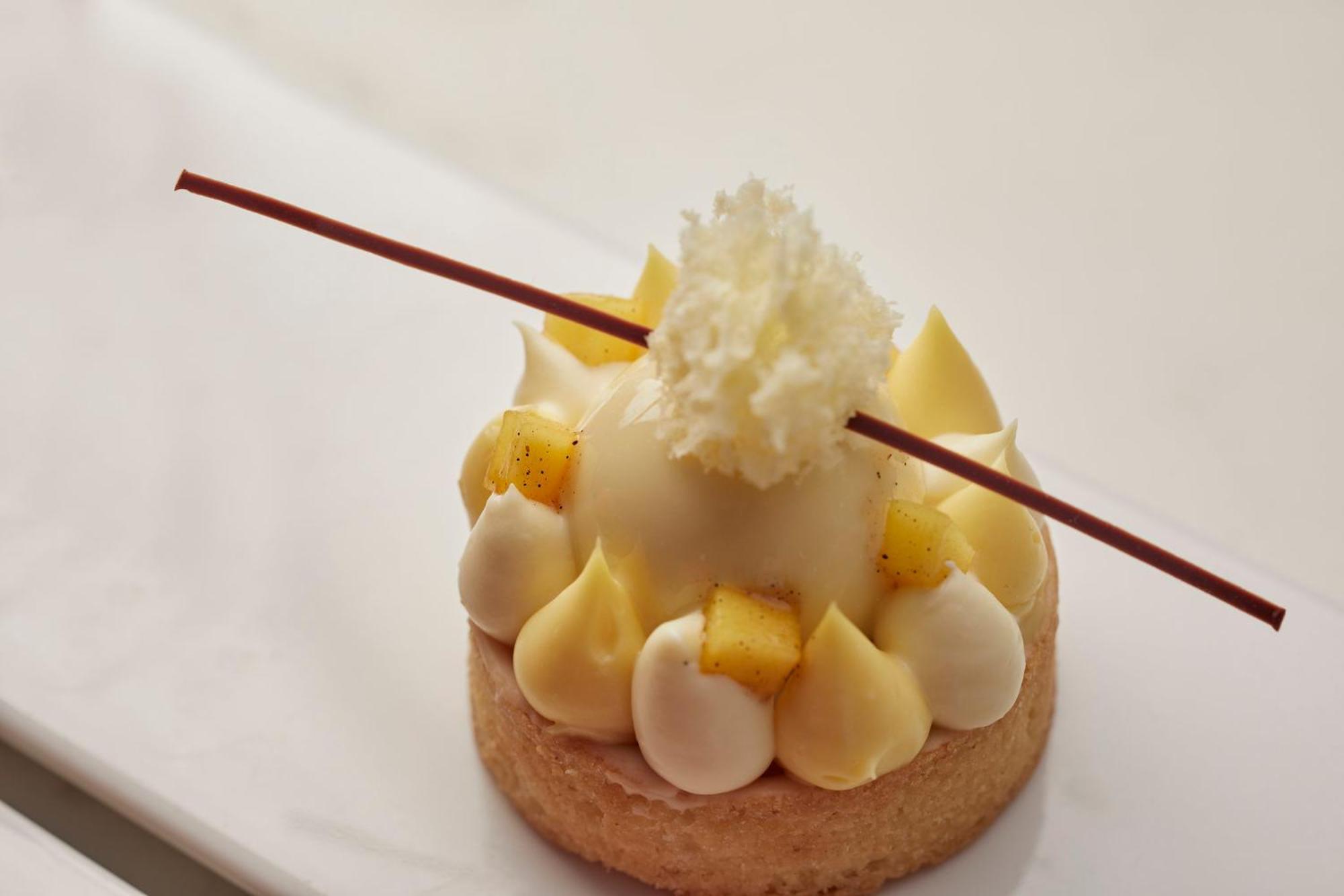 Mandarin Oriental, Santiago Hotel Eksteriør billede A lemon tart