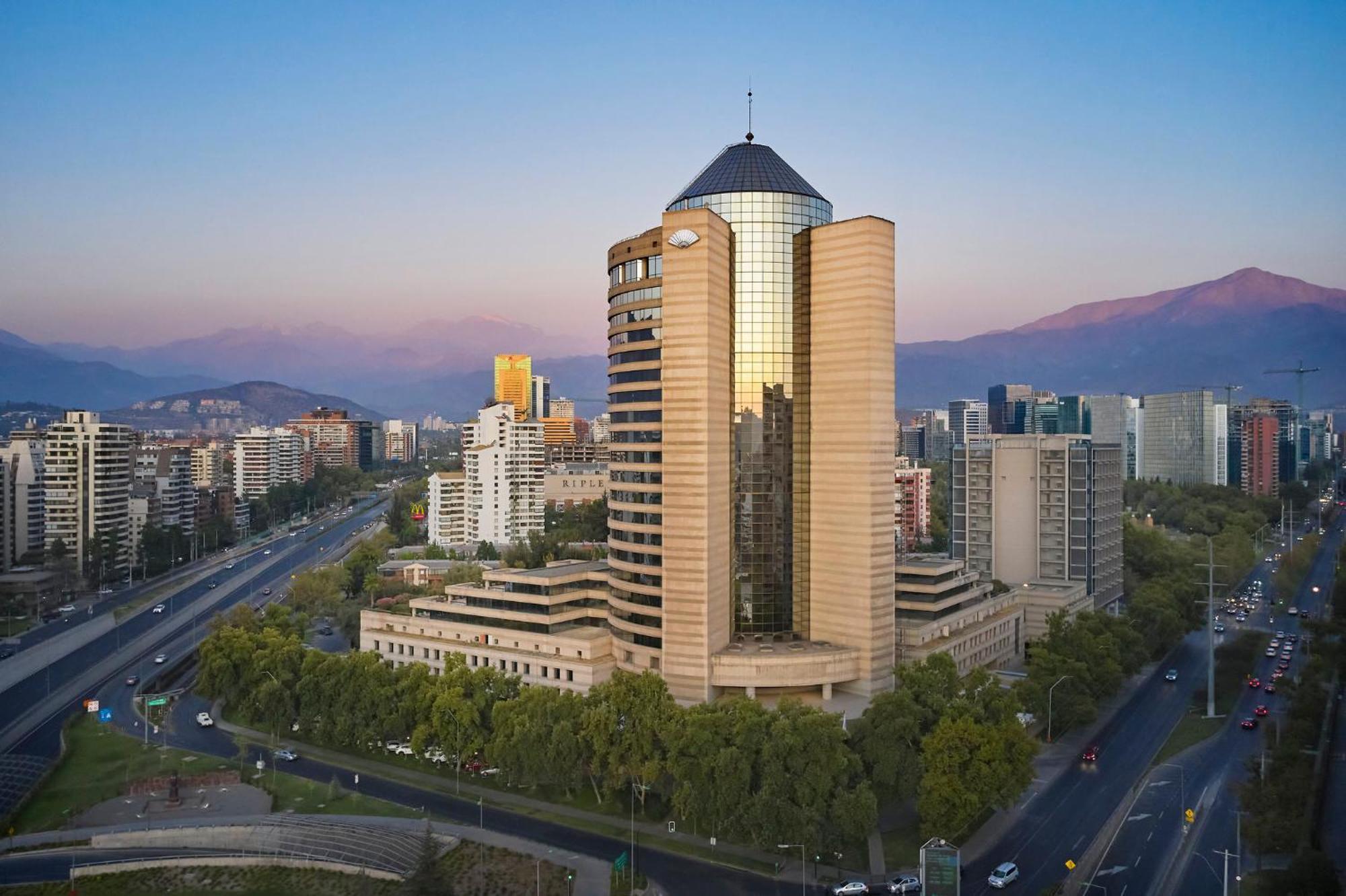 Mandarin Oriental, Santiago Hotel Eksteriør billede The hotel in 2012