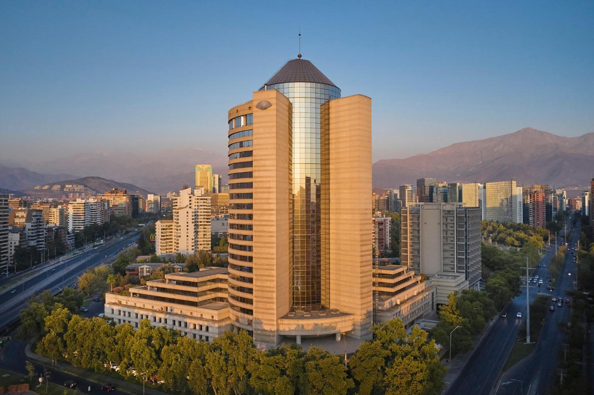 Mandarin Oriental, Santiago Hotel Eksteriør billede The hotel in 2018